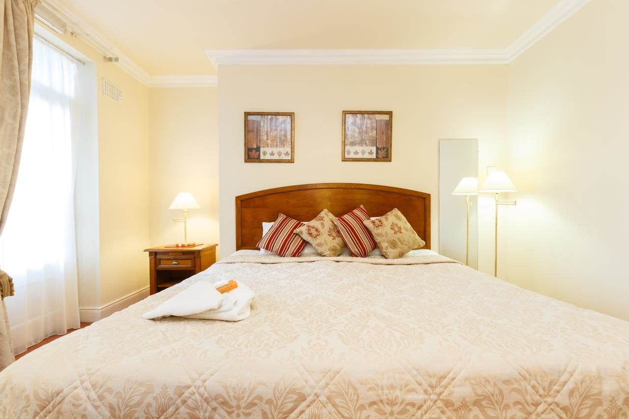 Отели типа «постель и завтрак» Lismar Guest House Дандолк