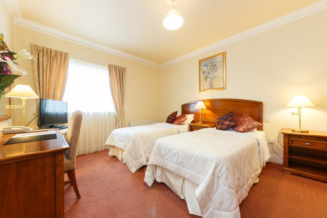 Отели типа «постель и завтрак» Lismar Guest House Дандолк-18