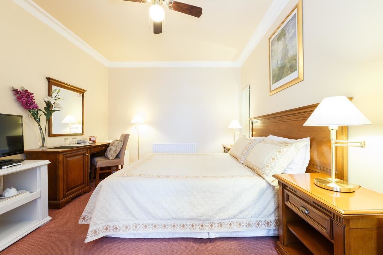 Отели типа «постель и завтрак» Lismar Guest House Дандолк-22